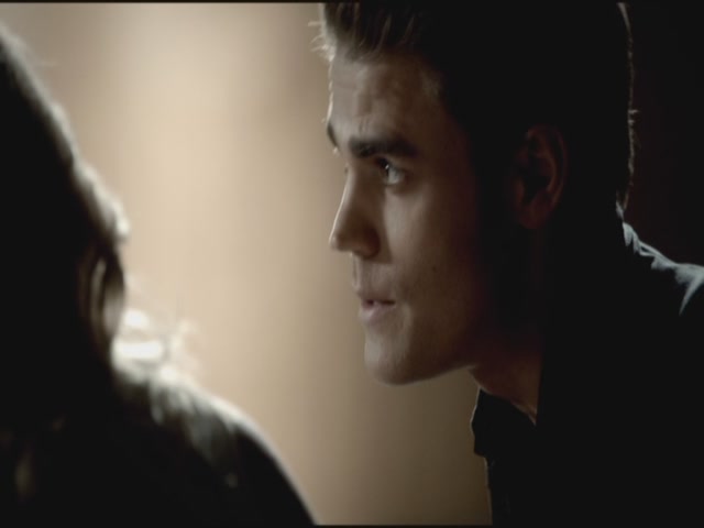 VampireDiariesWorld-dot-org-TVD_3x04DisturbingBehavior1731.jpg