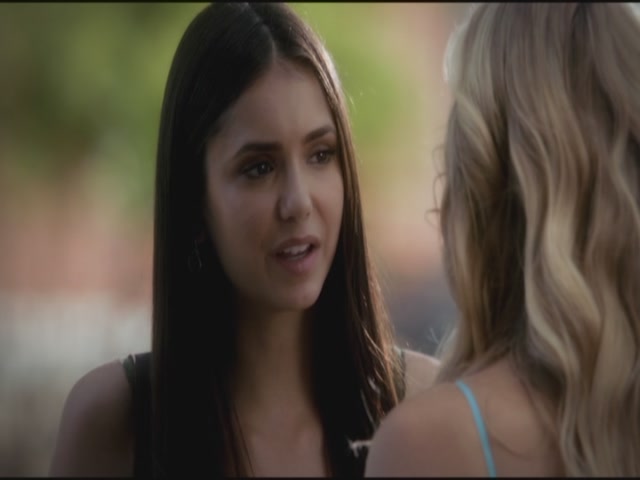 VampireDiariesWorld-dot-org-TVD_3x04DisturbingBehavior1917.jpg