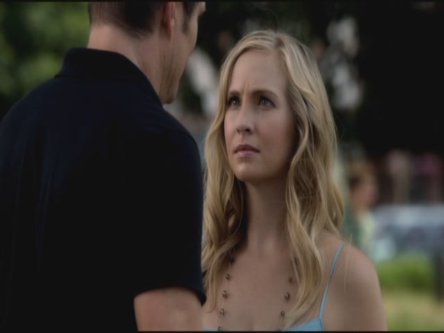 VampireDiariesWorld-dot-org-TVD_3x04DisturbingBehavior1992.jpg