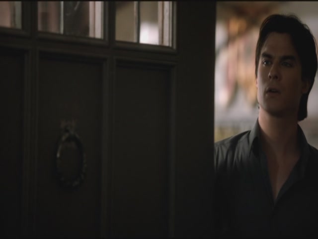 VampireDiariesWorld-dot-org-TVD_3x04DisturbingBehavior2093.jpg