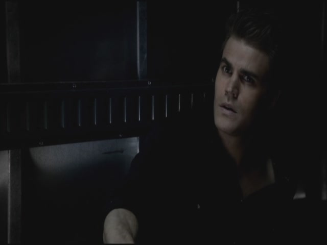 VampireDiariesWorld-dot-org-TVD_3x04DisturbingBehavior2179.jpg