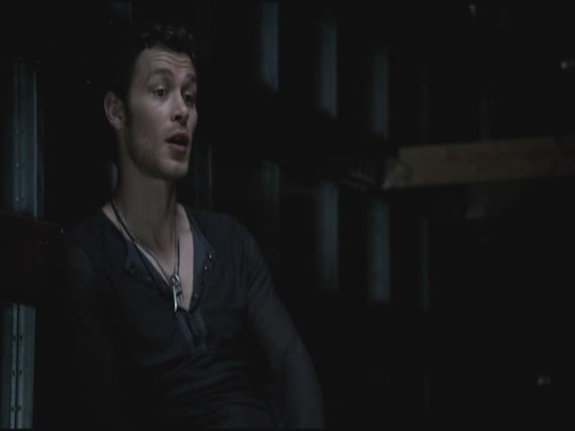 VampireDiariesWorld-dot-org-TVD_3x04DisturbingBehavior2182.jpg