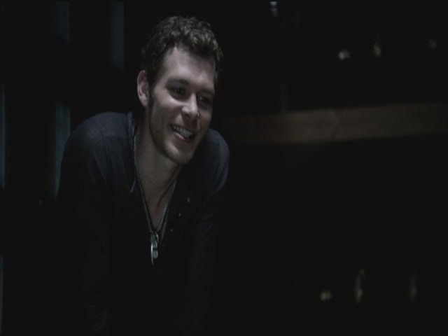 VampireDiariesWorld-dot-org-TVD_3x04DisturbingBehavior2189.jpg