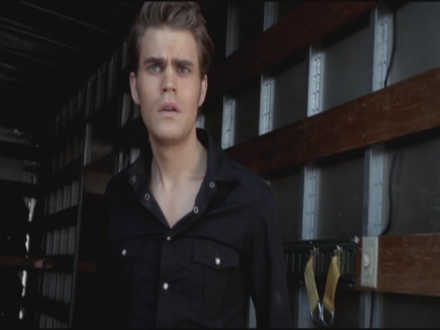 VampireDiariesWorld-dot-org-TVD_3x04DisturbingBehavior2211.jpg