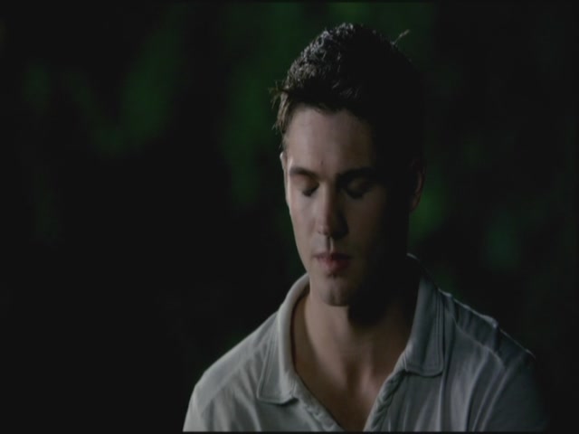 VampireDiariesWorld-dot-org-TVD_3x05TheReckoning0895.jpg