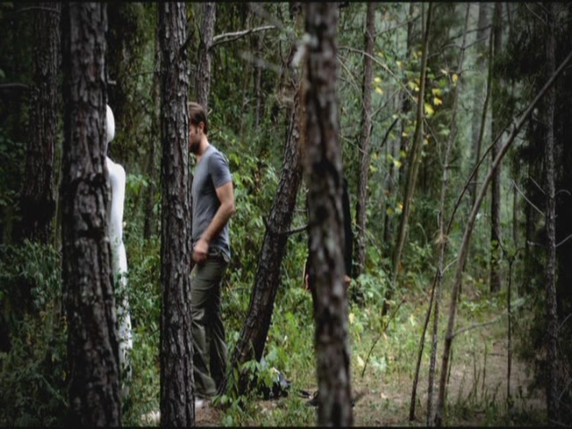 VampireDiariesWorld-dot-org-S3TVD_3x06SmellsLikeTeenSpirit0044.jpg