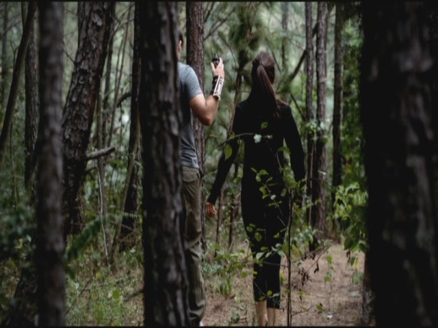 VampireDiariesWorld-dot-org-S3TVD_3x06SmellsLikeTeenSpirit0073.jpg