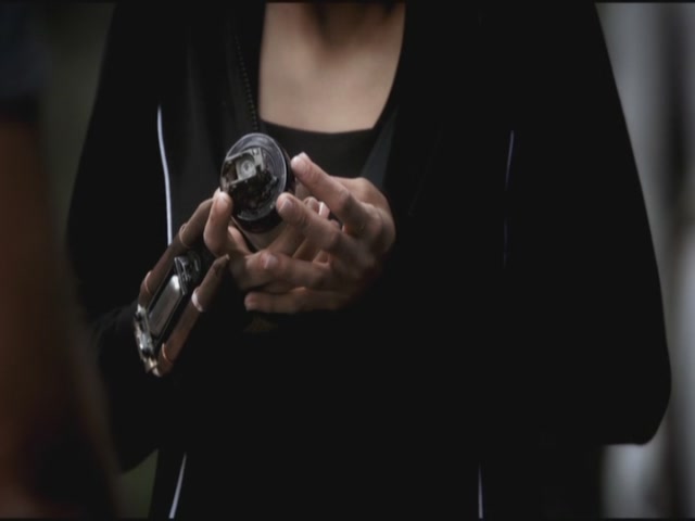 VampireDiariesWorld-dot-org-S3TVD_3x06SmellsLikeTeenSpirit0080.jpg
