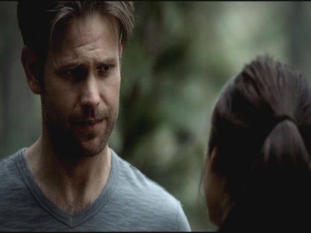 VampireDiariesWorld-dot-org-S3TVD_3x06SmellsLikeTeenSpirit0106.jpg