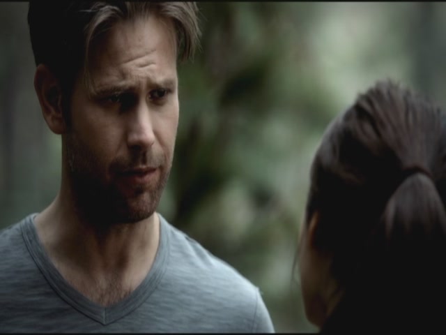 VampireDiariesWorld-dot-org-S3TVD_3x06SmellsLikeTeenSpirit0107.jpg