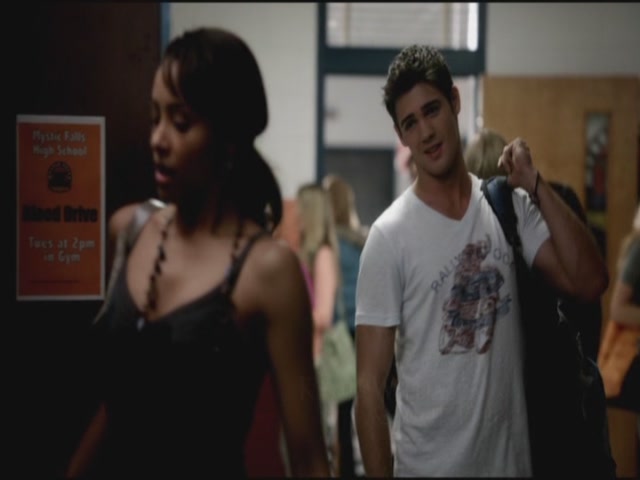 VampireDiariesWorld-dot-org-S3TVD_3x06SmellsLikeTeenSpirit0276.jpg VampireDiariesWorld-dot-org-S3TVD_3x06SmellsLikeTeenSpirit0276.jpg