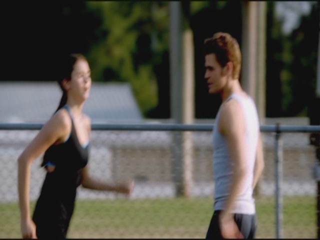 VampireDiariesWorld-dot-org-S3TVD_3x06SmellsLikeTeenSpirit0880.jpg VampireDiariesWorld-dot-org-S3TVD_3x06SmellsLikeTeenSpirit0880.jpg