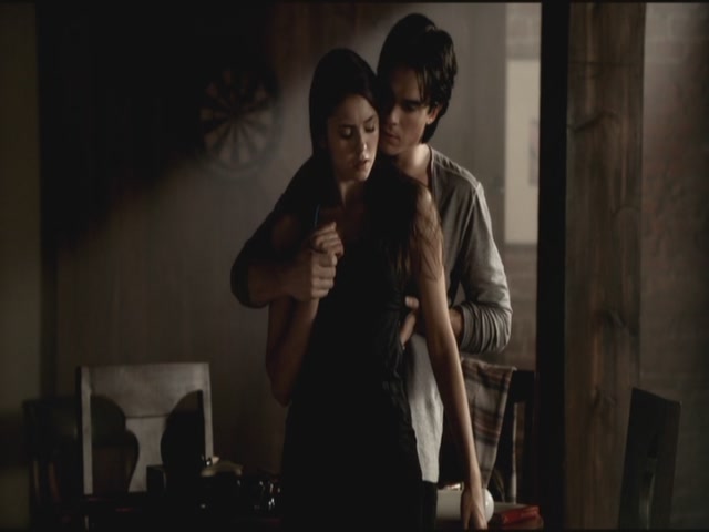 VampireDiariesWorld-dot-org-S3TVD_3x06SmellsLikeTeenSpirit1016.jpg