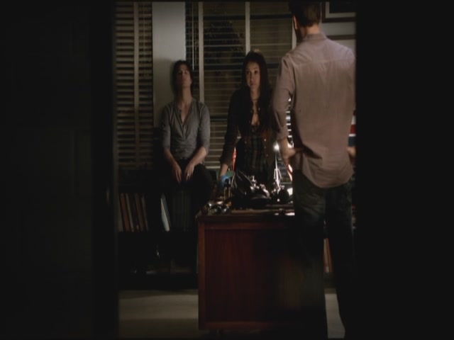VampireDiariesWorld-dot-org-S3TVD_3x06SmellsLikeTeenSpirit1050.jpg