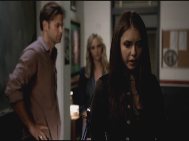 VampireDiariesWorld-dot-org-S3TVD_3x06SmellsLikeTeenSpirit1076.jpg