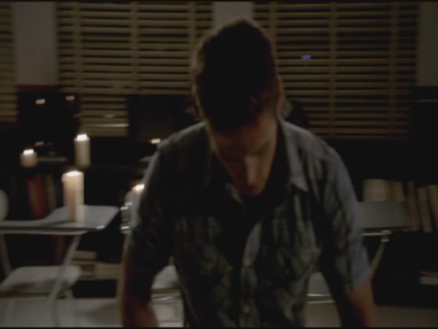 VampireDiariesWorld-dot-org-S3TVD_3x06SmellsLikeTeenSpirit1742.jpg