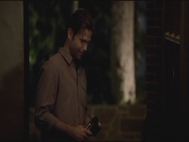 VampireDiariesWorld-dot-org-S3TVD_3x06SmellsLikeTeenSpirit2140.jpg