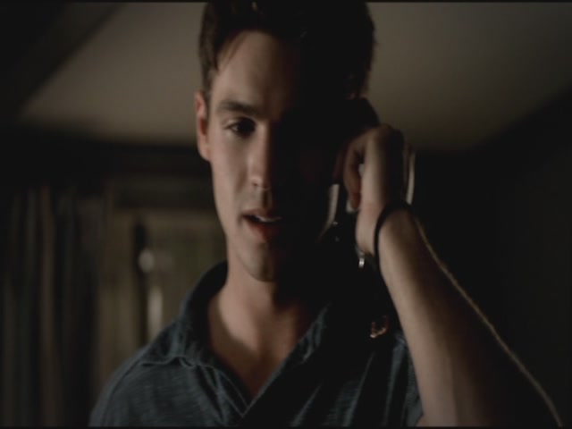 VampireDiariesWorld-dot-org-S3TVD_3x06SmellsLikeTeenSpirit2151.jpg