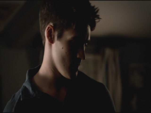 VampireDiariesWorld-dot-org-S3TVD_3x06SmellsLikeTeenSpirit2154.jpg