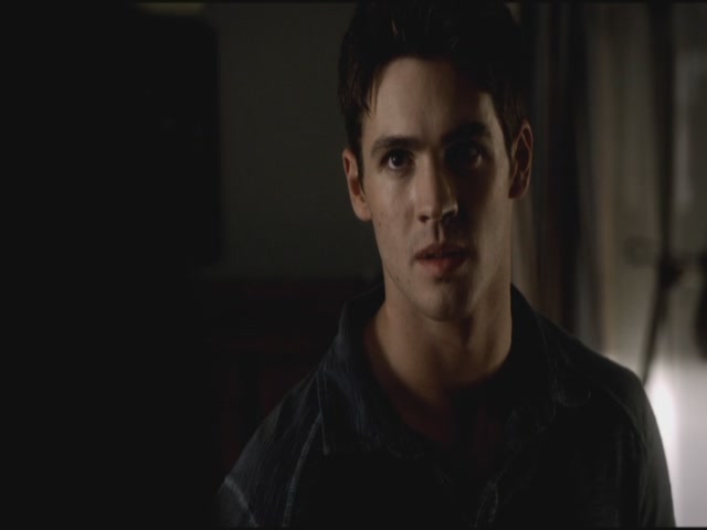 VampireDiariesWorld-dot-org-S3TVD_3x06SmellsLikeTeenSpirit2179.jpg