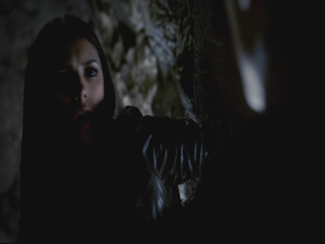 VampireDiariesWorld-dot-org-S3TVD_3x08OrdinaryPeople0019.jpg