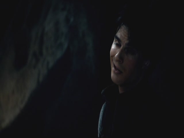 VampireDiariesWorld-dot-org-S3TVD_3x08OrdinaryPeople0184.jpg