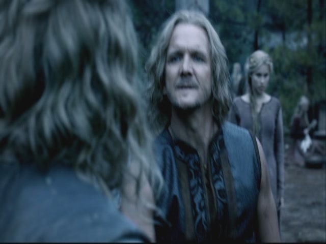 VampireDiariesWorld-dot-org-S3TVD_3x08OrdinaryPeople0390.jpg