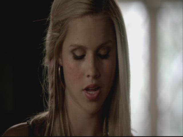VampireDiariesWorld-dot-org-S3TVD_3x08OrdinaryPeople0819.jpg VampireDiariesWorld-dot-org-S3TVD_3x08OrdinaryPeople0819.jpg