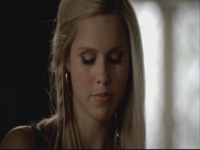 VampireDiariesWorld-dot-org-S3TVD_3x08OrdinaryPeople0820.jpg VampireDiariesWorld-dot-org-S3TVD_3x08OrdinaryPeople0820.jpg