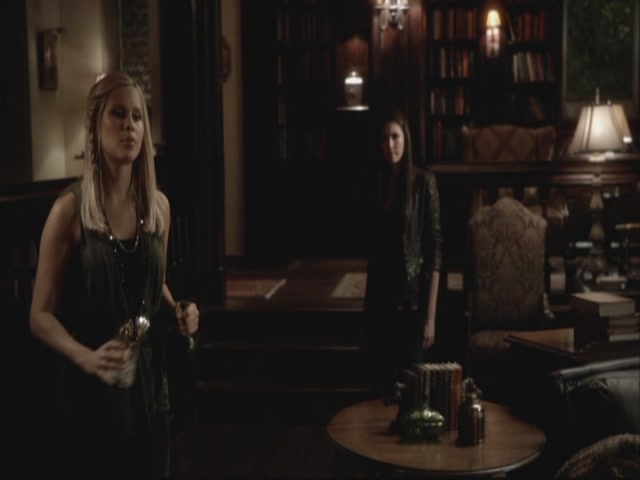 VampireDiariesWorld-dot-org-S3TVD_3x08OrdinaryPeople1247.jpg