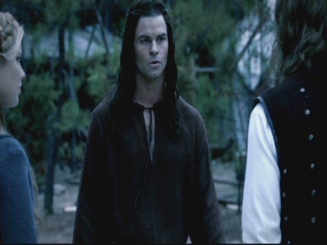 VampireDiariesWorld-dot-org-S3TVD_3x08OrdinaryPeople1621.jpg VampireDiariesWorld-dot-org-S3TVD_3x08OrdinaryPeople1621.jpg