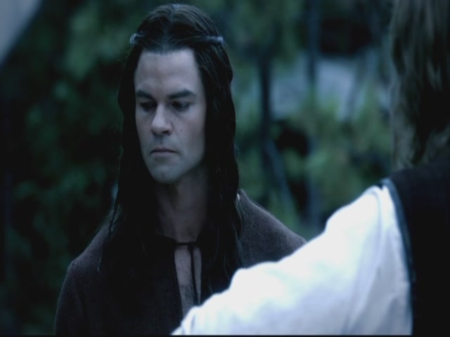 VampireDiariesWorld-dot-org-S3TVD_3x08OrdinaryPeople1636.jpg VampireDiariesWorld-dot-org-S3TVD_3x08OrdinaryPeople1636.jpg