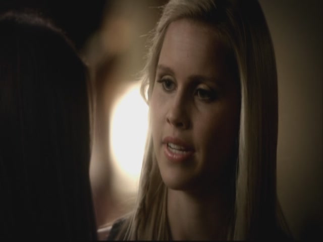 VampireDiariesWorld-dot-org-S3TVD_3x08OrdinaryPeople1718.jpg