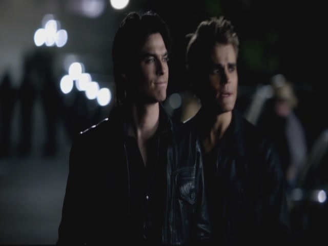 VampireDiariesWorld-dot-org-S3TVD_3x08OrdinaryPeople2071.jpg VampireDiariesWorld-dot-org-S3TVD_3x08OrdinaryPeople2071.jpg