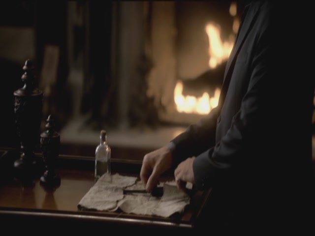 VampireDiariesWorld-dot-org-S3TVD_3x09Homecoming0073.jpg