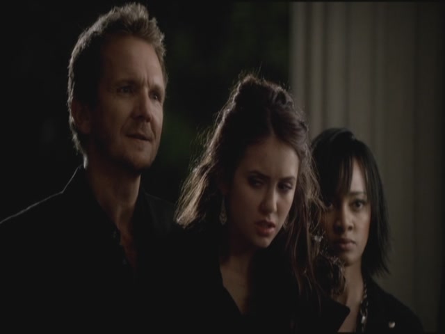 VampireDiariesWorld-dot-org-S3TVD_3x09Homecoming1572.jpg