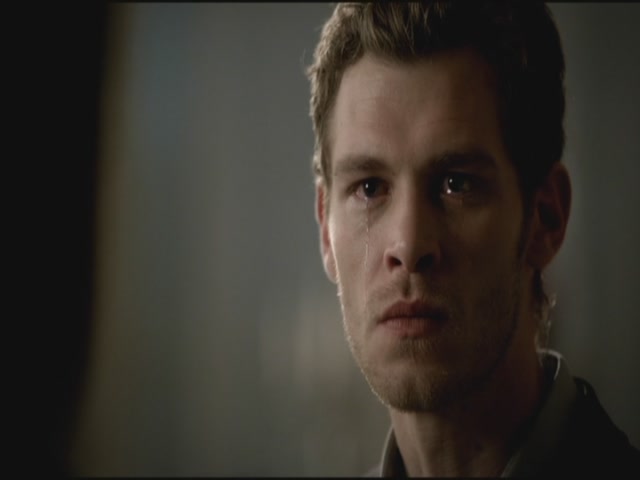 VampireDiariesWorld-dot-org-S3TVD_3x09Homecoming1626.jpg