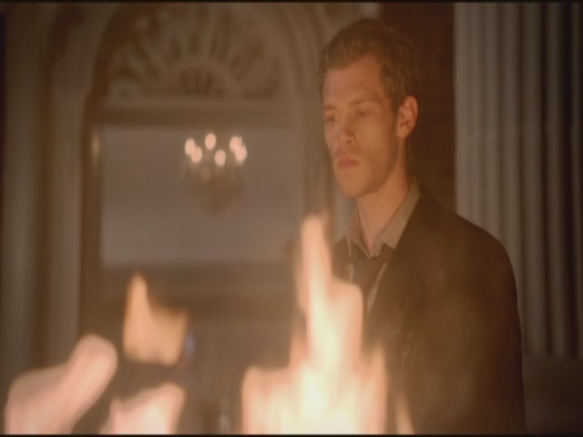 VampireDiariesWorld-dot-org-S3TVD_3x09Homecoming1686.jpg