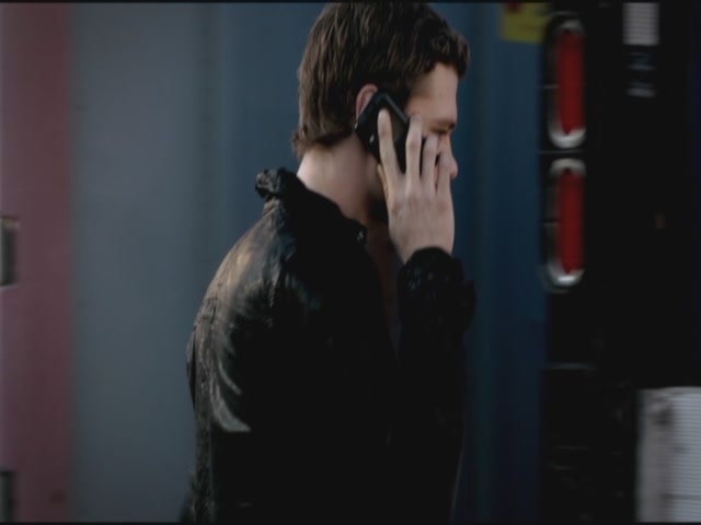 VampireDiariesWorld-dot-org-S3TVD_3x09Homecoming2198.jpg