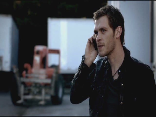 VampireDiariesWorld-dot-org-S3TVD_3x09Homecoming2215.jpg