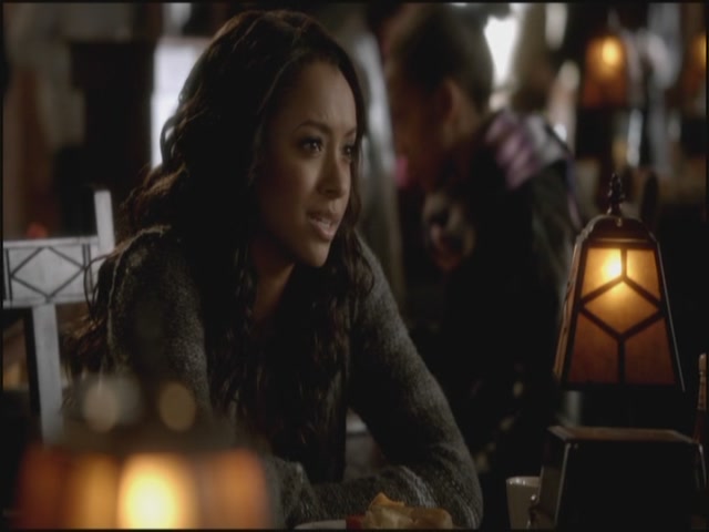 VampireDiariesWorld-dot-org-S3TVD_3x10TheNewDeal0204.jpg