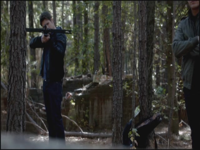 VampireDiariesWorld-dot-org-S3TVD_3x10TheNewDeal0302.jpg