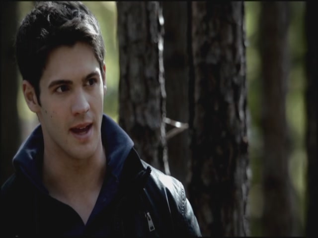 VampireDiariesWorld-dot-org-S3TVD_3x10TheNewDeal1386.jpg