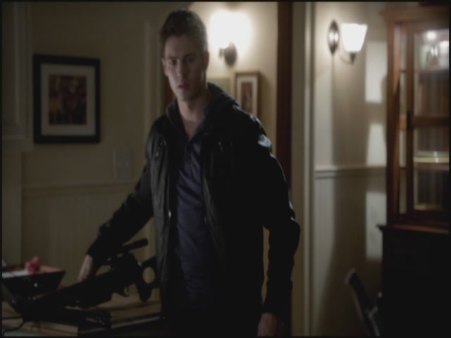 VampireDiariesWorld-dot-org-S3TVD_3x10TheNewDeal1497.jpg