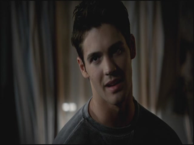 VampireDiariesWorld-dot-org-S3TVD_3x10TheNewDeal2027.jpg