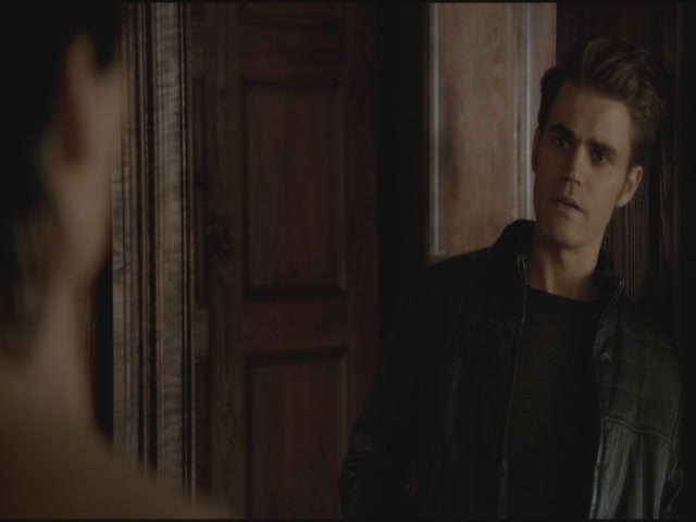 VampireDiariesWorld-dot-org-S3TVD_3x11OurTown0036.jpg
