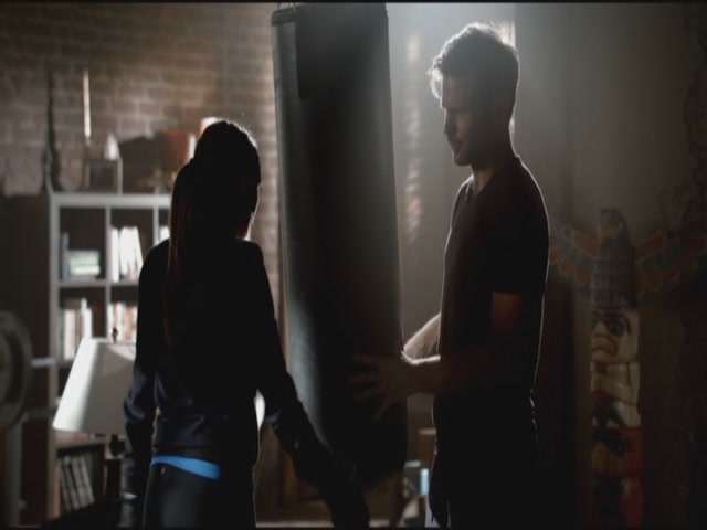 VampireDiariesWorld-dot-org-S3TVD_3x11OurTown0068.jpg
