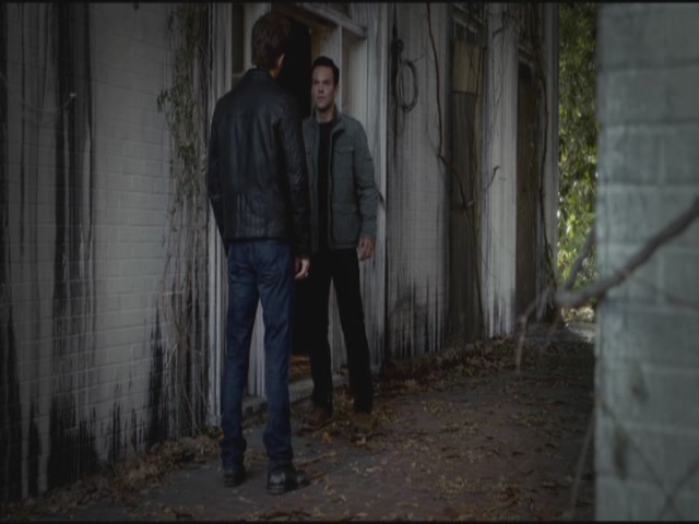 VampireDiariesWorld-dot-org-S3TVD_3x11OurTown0166.jpg