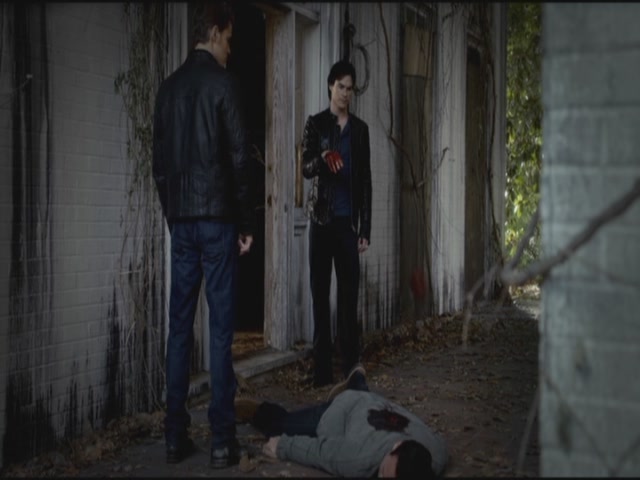 VampireDiariesWorld-dot-org-S3TVD_3x11OurTown0179.jpg