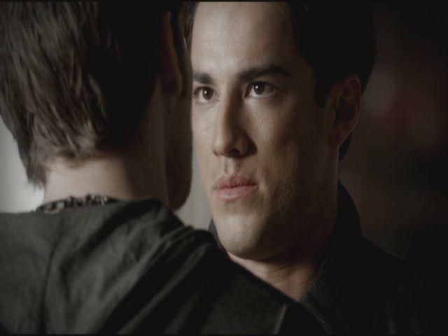 VampireDiariesWorld-dot-org-S3TVD_3x11OurTown0764.jpg